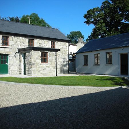 Clonmore Green Adventure Ecohostel מראה חיצוני תמונה